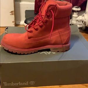 Red timberlands size 7 juniors